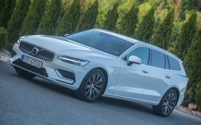 Volvo V60 cena 106764 przebieg: 151231, rok produkcji 2020 z Ożarów Mazowiecki małe 631